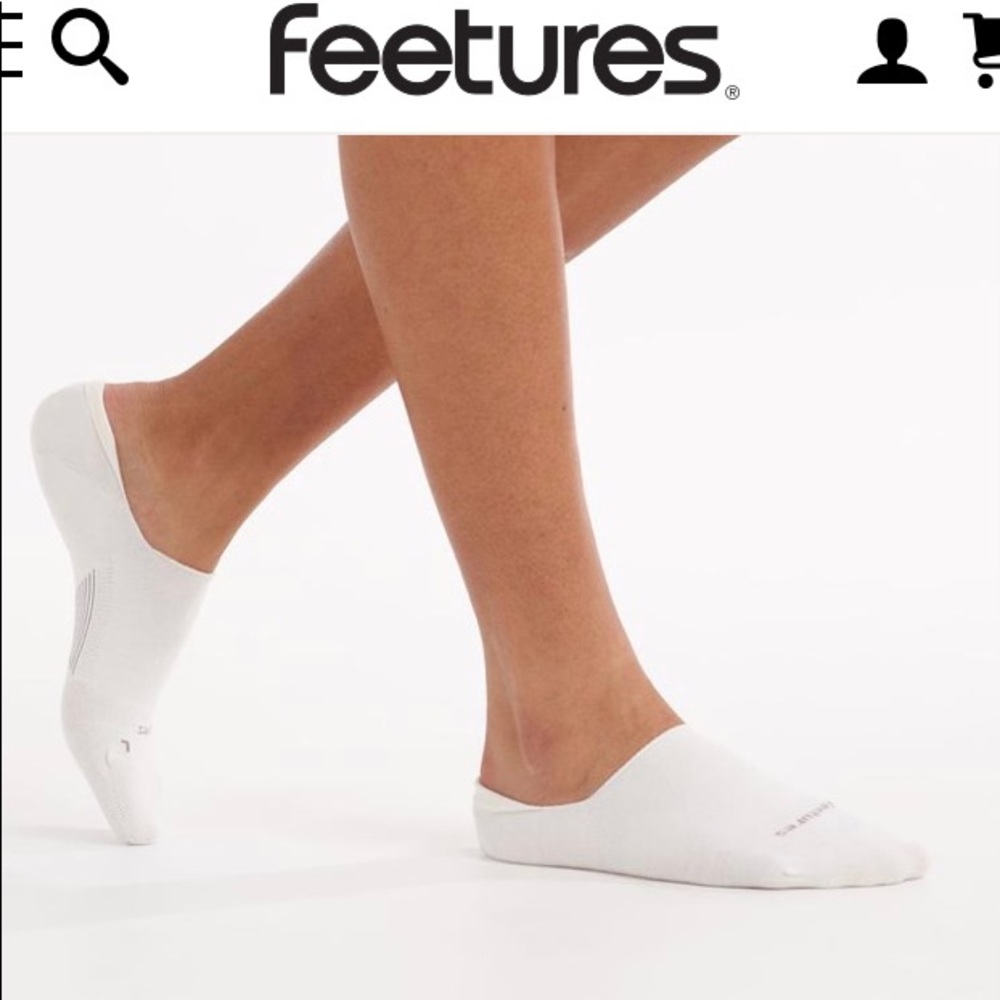 Feetures Women Everyday Ultra Light No-Show Socks
